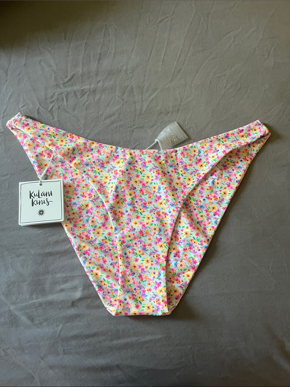 Kulani Kinis White Floral Print Bikini Bottom-Size 2XL